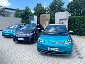 VW ID.3 er alltid oppkoblet, og skal på sikt få programvareoppdateringer over nettet. De støtter imidlertid ikke fjerndiagnose. Foto: Svein-Erik Hole
