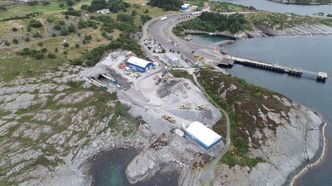 Den hittil siste anleggsaktiviteten i Rogfast-prosjektet skjedde i 2018 her ved ferjekaien på Bokn hvor det ble bygget flere kilometer med tverrslag/tunnel som skal benyttes som transporttunnel når anleggsperioden starter for alvor. Foto: Statens vegvesen Foto: Statens vegvesen