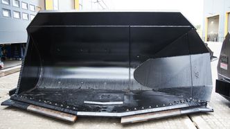 Pon sidetippskuff for lasting i tunnel er produsert på Pon Equipment’s sveiseverksted på Berger.