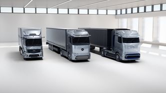 Fra venstre: Mercedes-Benz eActros, Mercedes-Benz eActros LongHaul og Mercedes-Benz GenH2 Foto:  Daimler Trucks