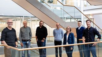 Disse blir sentrale i arbeidet med Nye Veiers prosjekt med å utvikle detaljreguleringsplan for ny E39 fra Mandalselva til Herdal i Lyngdal. Fra venstre: Karl Arne Hollingsholm (PL), Frode Løset (fagansvarlig naturmiljø og vilt) Christian Mikkelsen (prosjektutvikler/disiplinleder tekniske fag), Marius Fiskevold (disiplinleder plan og prosess), Mette Eng Pedersen (prosjekteier og regionleder), Dag Løvhaug (fagansvarlig vei) og Håkon Lohne (prosjektleder Nye Veier). Foto: Nici Twang, Nye Veier