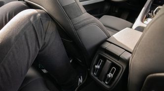 For en lang person blir det litt dårlig plass for hode og bein. Foto:  Eirik Helland Urke