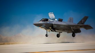 F-35B fra Marine Fighter Attack Squadron 121 med base på Marine Corps Air Station Yuma i Arizona. Foto: Cpl. Travis Gershaneck