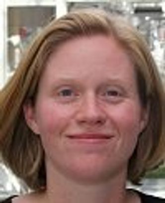 Elisabeth Støhle Rødland er utdannet marinbiolog (MSc) og har 6 års erfaring med miljøforvaltning fra Statens vegvesen, med hovedvekt på utslipp av tunnelvaskevann og overvann. Elisabeth er ansatt i NIVA som stipendiat og skal jobbe med mikroplast fra trafikk og vei. Foto: NIVA
