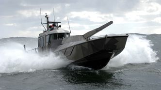 Patria Nemo montert på en transportbåt i Jurmo-klassen (Watercat M12). Foto: Patria