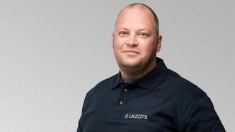 Bjørn Erik Johansen i Laugstol AS er prosjektleder for elsikkerhet på Oset vannbehandlingsanlegg. Foto:  Laugstol AS