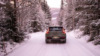 Litt høyt forbruk til tross; dette er en god vinterbil. Foto:  Marius Valle