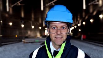 Knut Arild Hareide håper at reduksjonene i utslipp fra biler kan føre til kutt i andre tunneler i framtiden. Foto: Tor Livius Midtbø/SD
