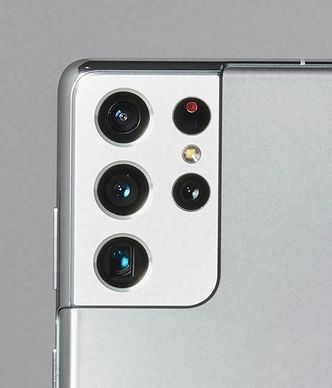 For en kamerarigg: S21 har muligens den mest imponerende kamerautrustningen i noen telefon. Fire bak og et 40 MP foran. Foto:   Samsung