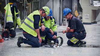 — Våre kunder kan sine maskiner best, men i samarbeid med oss mener vi at vi kan få enda mer ut av maskinene, sier Morten Nilsen i SKF.