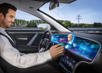 Continental er blant underleverandørene til bilindustrien som er berørt av den globale brikkemangelen. Illustrasjonen viser selskapets Natural 3D Lightfield Centerstack, en 3D-skjerm som støtter kontroll ved hjelp av håndbevegelser, berøring og haptiske tilbakemeldinger,. Illustrasjon: Continental