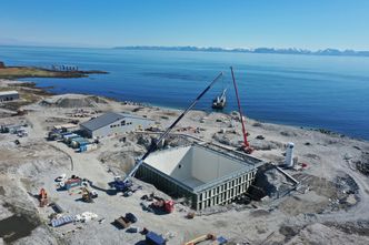 Fra gjennomslaget på Gråmunktunnelen ved jernbaneprosjektet Nykirke-Barkåker på Vestfoldbanen. (Foto: NLS) Foto: LNS