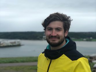 Jens Omfjord er en av fire konsulenter fra Accenture som sammen med tre studenter har jobbet med prosjektet for Desert Control.