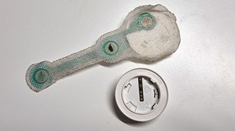 Sensoren satt limt fast med plaster på brystbenet i seks dager. Den virket utmerket, men undertegnede kunne jo håpet på et litt mer oppløftende resultat. Foto: Odd Richard Valmot
