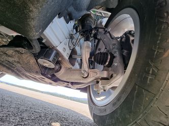 Fremre oppheng på Nio ES8. Foto: &nbsp;Marius Valle