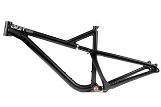 Datum aluminiumsramme med glidefunksjon. Passer til 27,5" bakhjul og 29" forhjul. Foto:  Digit Bikes