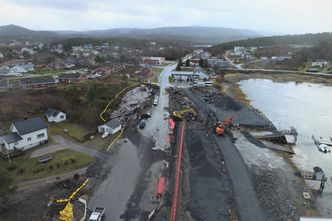 Ombyggingen vil også å gi bedre og sikrere trafikkavvikling. Samtidig bygges servicebygg med oppholdsrom og toalettfasiliteter som er tilrettelagt for reisende med spesielle behov (universell utforming). Foto:  Statens vegvesen