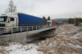 Kiva bru på 32 meter er åpnet for vanlig trafikk. Her fra anleggsområdet i midten av november. Foto:  Bjørn Olav Amundsen