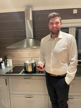 Robin Havre i Appfabrikken har valgt å støtte Ukrainas væpnede styrker økonomisk. Foto:  Privat