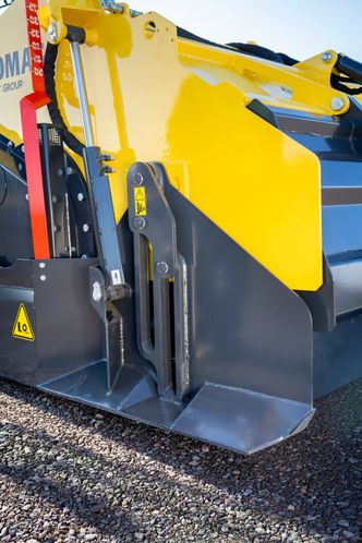 Fresene har en arbeidsbredde på 2,5 m og en fresedybde på henholdsvis 40 cm og 50 cm. Foto: Bomag