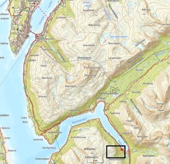 Kartutsnittet viser hvor anleggsområdet ligger (svart firkant). Rød firkant angir cirkaplassering av rigg/anhukningsplass. Illustrasjon: Statens vegvesen