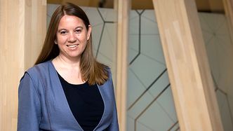 – Et av våre samfunnsoppdrag er å utvikle IT-løsninger som gjør at pengene som er satt av til vei brukes så godt og effektivt som mulig, sier Cathrine Marstein Engen, avdelingsleder for GIS og kommunal forvaltning i NoIS. Foto: Amund Nedland