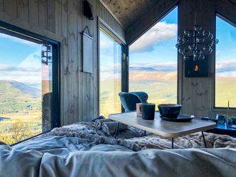 Komfort og spektakulær utsikt er stikkordene for fjelltopphyttene.