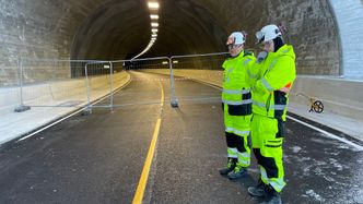 Byggeleder Geir Magne Tyssebotn sammen med prosjektleder Jørn Fosen Simonsen, begge ansatt i Vestland fylkeskommune. Foto:  Vestland fylkeskommune