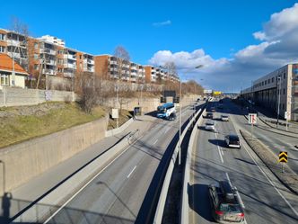 Nydalen bussholdeplass langs Ring 3 er én av fem holdeplasser som Statens vegvesen oppgraderer. Foto:  Amir Hasic/Statens vegvesen