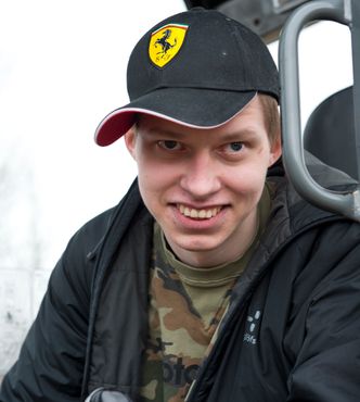 Jesper Skjæran ser ikke bort fra at han kan få en jobb i anleggsbransjen Foto: Erik Jenssen