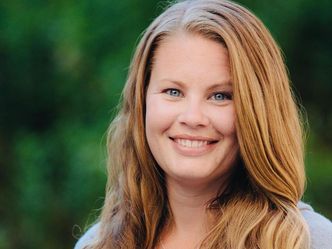 Whisky-krigen har handlet om en ubebodd kalksteinsøy på 1,3 kvadratkilometer som ligger nordvest for Grønland, forteller Signe Veierud Busch, som er førsteamanuensis ved UiT Norges arktiske universitet. Foto: UiT