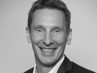 Batteriråstoffene er begrensede naturressurser, som må gjenvinnes for at vi skal kunne fortsette å produsere batterier i fremtiden, påpeker Erik Buseth. Foto: PerkinElmer