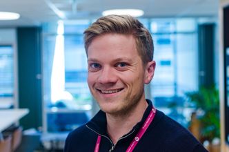 – Innsikten og tilliten vi får i bedriften, er avgjørende for å utvikle treffsikre løsninger, sier Arild Madshaven, konsulent hos Holte Consulting.