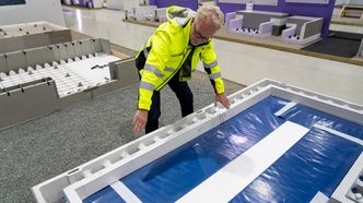 – I tillegg til å løse fuktproblematikken, så gjør det nye ringmurselementet monteringen av radonsperre smidigere, forteller Olsen. Foto: TUM Studio