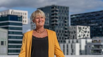 RIVENDE UTVIKLING: – «Best practice» er i konstant endring, så det hjelper ikke å bare lese gamle bøker – du må være der det skjer, sier Signe-Marie Hernes Bjerke, som er primus motor for itSMF-konferansen i Norge. Foto: TUM Studio
