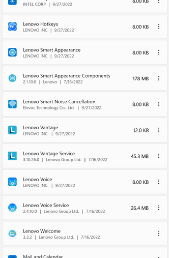 Mye unødvendig programvare som belaster systemet og gjør det hele tregere. I tillegg til alle disse fra Lenovo fant vi to til fra McAffee.