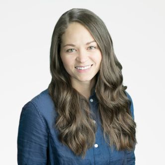 Google har utviklet en ny algoritme for å klassifisere annonsene ut i fra innhold. Karin Hennessy sier de vil gi brukerne større kontroll over egen opplevelse. Foto: Joshua Zuckerman