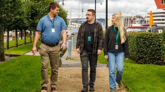 Alexander Storebø, Tom Knutsen og Amalie Espeseth. Foto: TUM Studio