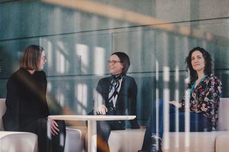 Medarbeidere i Abelia, fra høyre: Trine Ellingsen, leder i FIN, Elin Mathiesen, ... Foto: Ilja C. Hendel