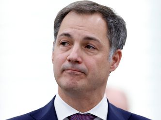 Belgias statsminister Alexander De Croo mener at den organiserte kriminaliteten i landet strekker seg langt ut over landets havner og at omfanget av disse nettverkene er svimlende stort og voldsbruken svært urovekkende. Foto: Jean-Francois Badias/AP/NTB
