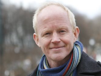 – Dette har vi foreslått i Stortinget allerede. Men til nå har vi møtt motstand hos regjeringspartiene. Derfor er det gledelig at de nå går inn for å utrede dette, sier SVs energipolitiske talsperson Lars Haltbrekken om mulig toprissystem på strøm. Foto: Erik Martiniussen