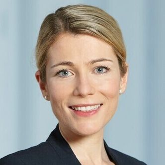 Simone Schürle, som er professor ved sveitsiske ETH og ekspert på nanoteknologi, vil bruke magnetisme til å frakte kreftmedisin. Foto: ETH