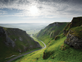 Finansmagasinet Corporate Knights lister hvert år opp verdens 100 mest bærekraftige selskaper. 