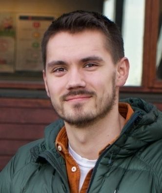 – Om vi ikke produserer mer strøm innen fem år, vil vi ha for lite, sier Aleksander Grochowicz. Foto: Elina Melteig/UiO