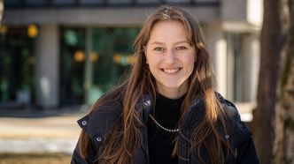 – Digitaliseringen som vi jobber med på tvers av sektorer gjør at man reelt kan redusere utslipp og få mer fornybart inn i energimiksen, sier Emilie Skoglund i DNV. Foto: TUM Studio
