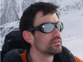 Sebastian Westermann har lenge samarbeidet med kolleger fra Alfred Wegener Institut om forskning på permafrosten i Arktis. De advarer mot industriell forurensning som ligger i den frosne jorda. Foto:  UiO