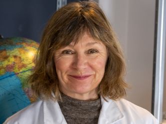 Lærerne trenger kunnskap om hvordan hjernen lærer, og det mangler i lærerutdanningen i dag, mener Hanne Finstad. Hun er grunnlegger av Forskerfabrikken, dr. philos. og forfatter. Foto: Privat