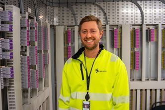  Karl Karlsson (driftsingeniør CBTC) ved det mest oppdaterte av dagens signalanlegg. Foto: TUM Studio 