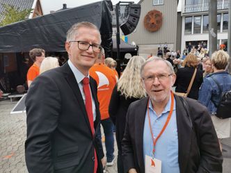 Ordfører i Arendal og leder av hovedkomiteen, Robert Cornels Nordli, og leder av hovedprogramkomiteen, Harald Stanghelle Foto:  Thor Søndenaa