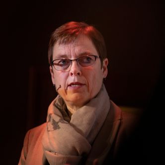 Direktør Mari Velsand i Medietilsynet sier det har vært helt naturlig å involvere de unge når det skal lages en egen handlingsplan for trygg digital oppvekst. Foto: Terje Pedersen / NTB